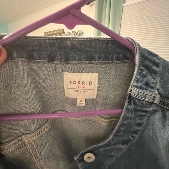 Denim jacket - Picture 2 of 3